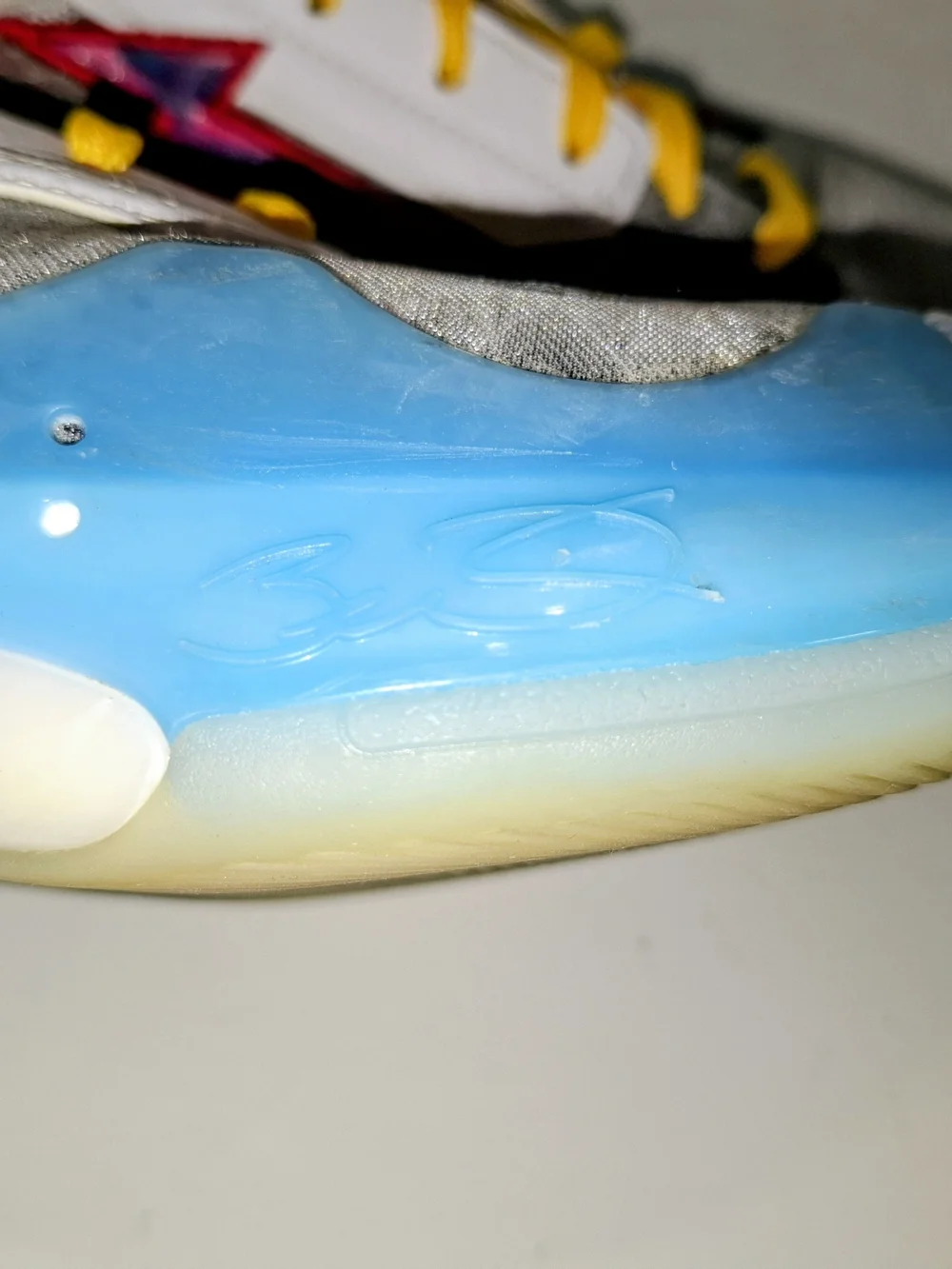Li - Ning Wade Dwyane Limited Edition Sneakers  with Yellow Laces